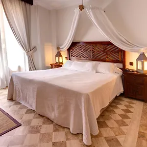 Boutique Reina Mora ** Grenada
